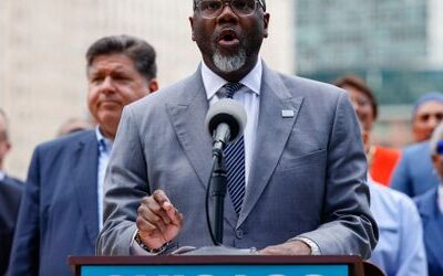 Chicago: Bürgermeister Brandon Johnson will keine Panzer auf den Straßen