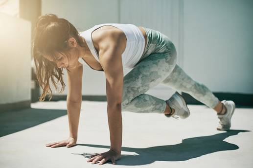Tipps von Fitnessexperte Dr. Michèl Gleich: Keine Ausreden: Diese 30-Minuten-Workouts funktionieren ohne Geräte
