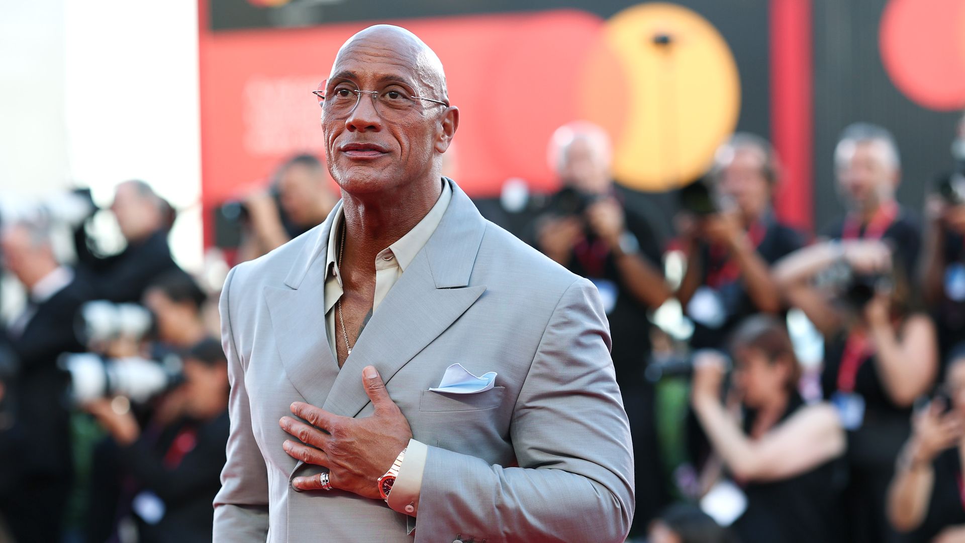 Dwayne „The Rock“ Johnson bricht bei Premiere in Tränen aus