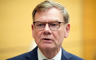 Johann Wadephul: Aktivisten besetzen Büro aus Solidarität mit Maja T