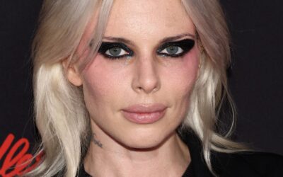 Nur für die Männer: Julia Fox bereut ihre Schönheits-OPs