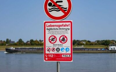 Düsseldorf: Nach Verstoß gegen Badeverbot im Rhein drohen Schwimmer 1000 Euro Bußgeld