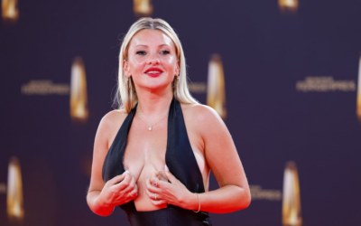 Evelyn Burdecki erlebt Kleider-Fail beim „Deutschen Fernsehpreis“