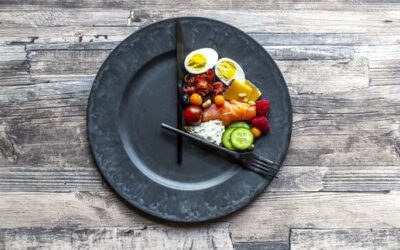 Expertentipps: Abnehmen ohne Hungern? Das solltest du beim Intervallfasten beachten