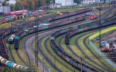 Russland: Bahnstrecken in Russland von Ukrainern attackiert – Lokführer stirbt