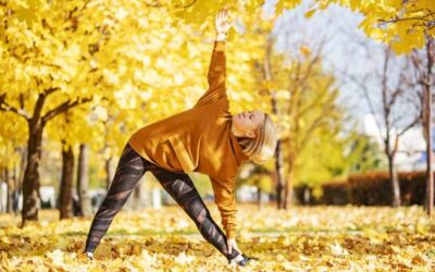Achtsam durch die Jahreszeiten: Herbstblues? Diese Yoga-Übungen bringen dich in Balance
