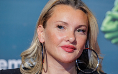 Evelyn Burdecki wehrt sich gegen plumpe Flirtversuche von Fußballstars