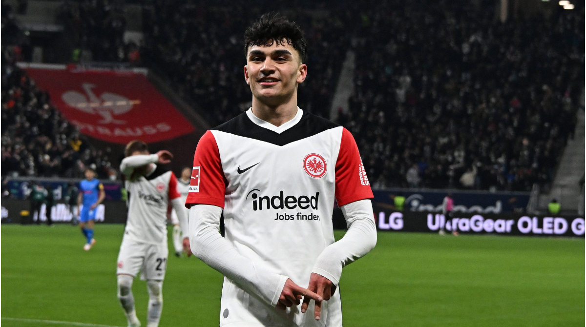 Eintracht Frankfurt legt hohes Preisschild für Can Uzun fest
