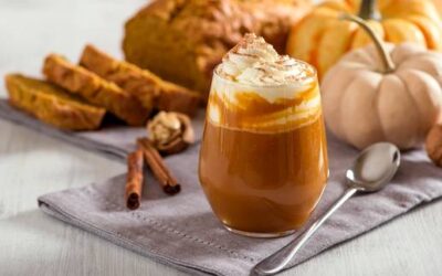Beliebte Zutaten: Pumpkin Spice Latte: Warum der Herbstklassiker mit Vorsicht zu genießen ist