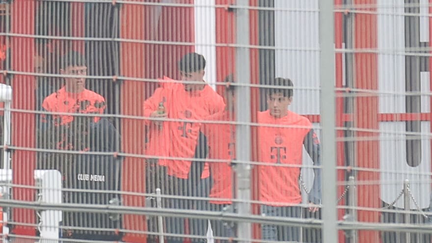 FC Bayern: 15-Jähriger trainiert bei Kompany-Profis mit – BILD stellt ihn vor!
