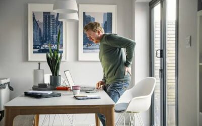 Bei langem Sitzen: Diese Maßnahmen helfen gegen Rückenschmerzen im Alltag