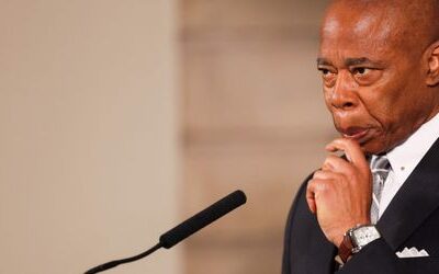 New Yorks Bürgermeister Eric Adams steigt aus Rennen um Wiederwahl aus