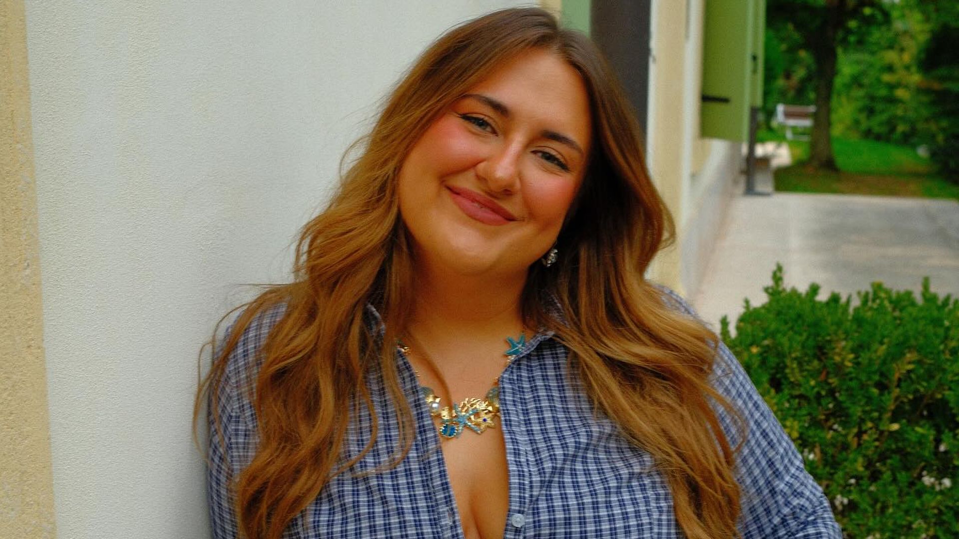 Mit ihren Schwestern: SelfieSandra startet zweiten Podcast