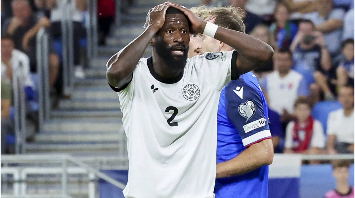 DFB-Team blamiert sich gegen Slowakei: Erste Auswärtsniederlage in WM-Quali