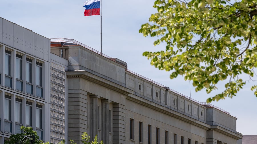 ukraine-krieg-eu-will-offenbar-reisen-russischer-diplomaten-einschraenken.jpeg +++ Ukraine-Krieg +++ : EU will offenbar Reisen russischer Diplomaten einschränken