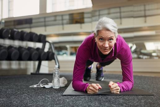 Krafttraining im Alter: Diese 9 einfachen Tests verraten, wie fit du bist