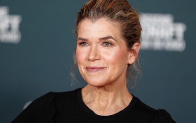 Anke Engelke (59) lässt Falten-Lästereien nicht auf sich sitzen