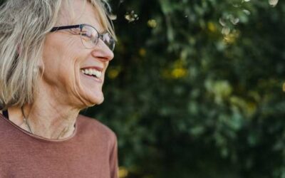 Glückskurve im Alter: Ab diesem Alter steigt die Zufriedenheit wieder