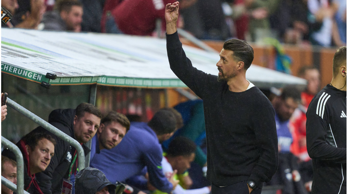 FC Augsburgs Präsident Krapf verteidigt Trainer Sandro Wagner