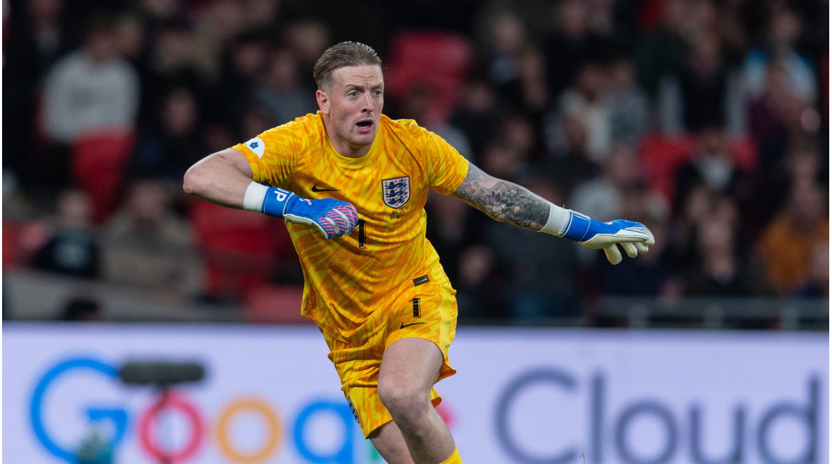 Englands Nationalkeeper Jordan Pickford verlängert beim FC Everton