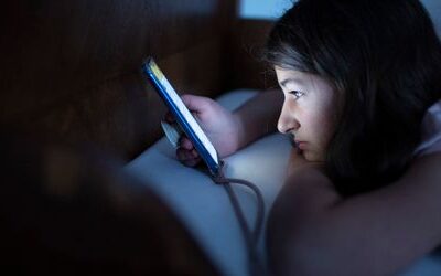 Cybergrooming von Kindern: Mache ich mich mit Screenshots als Beweismittel strafbar?