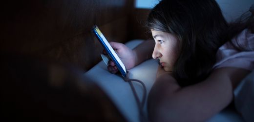 Cybergrooming von Kindern: Mache ich mich mit Screenshots als Beweismittel strafbar?