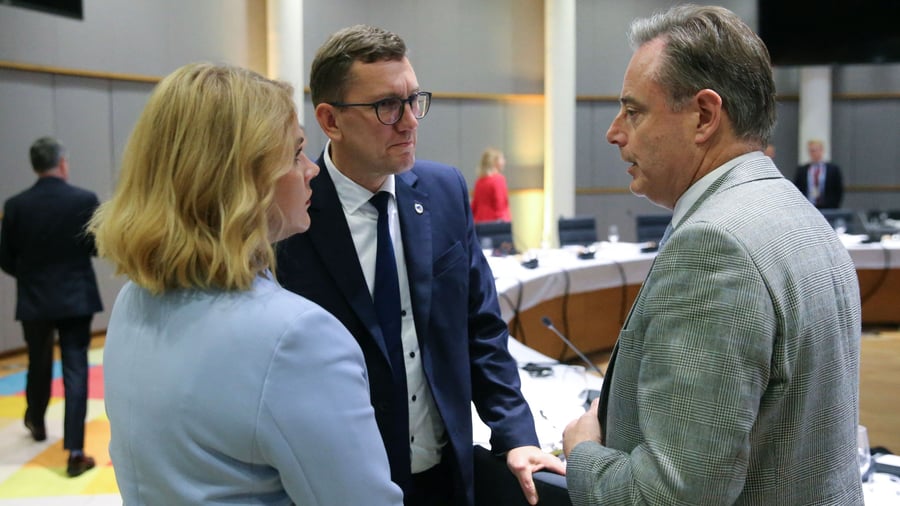 Ukraine-Krieg: Belgien blockiert beim EU-Gipfel Einigung zu russischem Vermögen
