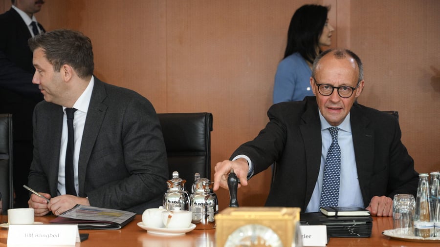 bundesregierung-knapp-die-haelfte-der-bevoelkerung-glaubt-an-vorzeitigen-koalitionsbruch.jpg Bundesregierung: Knapp die Hälfte der Bevölkerung glaubt an vorzeitigen Koalitionsbruch