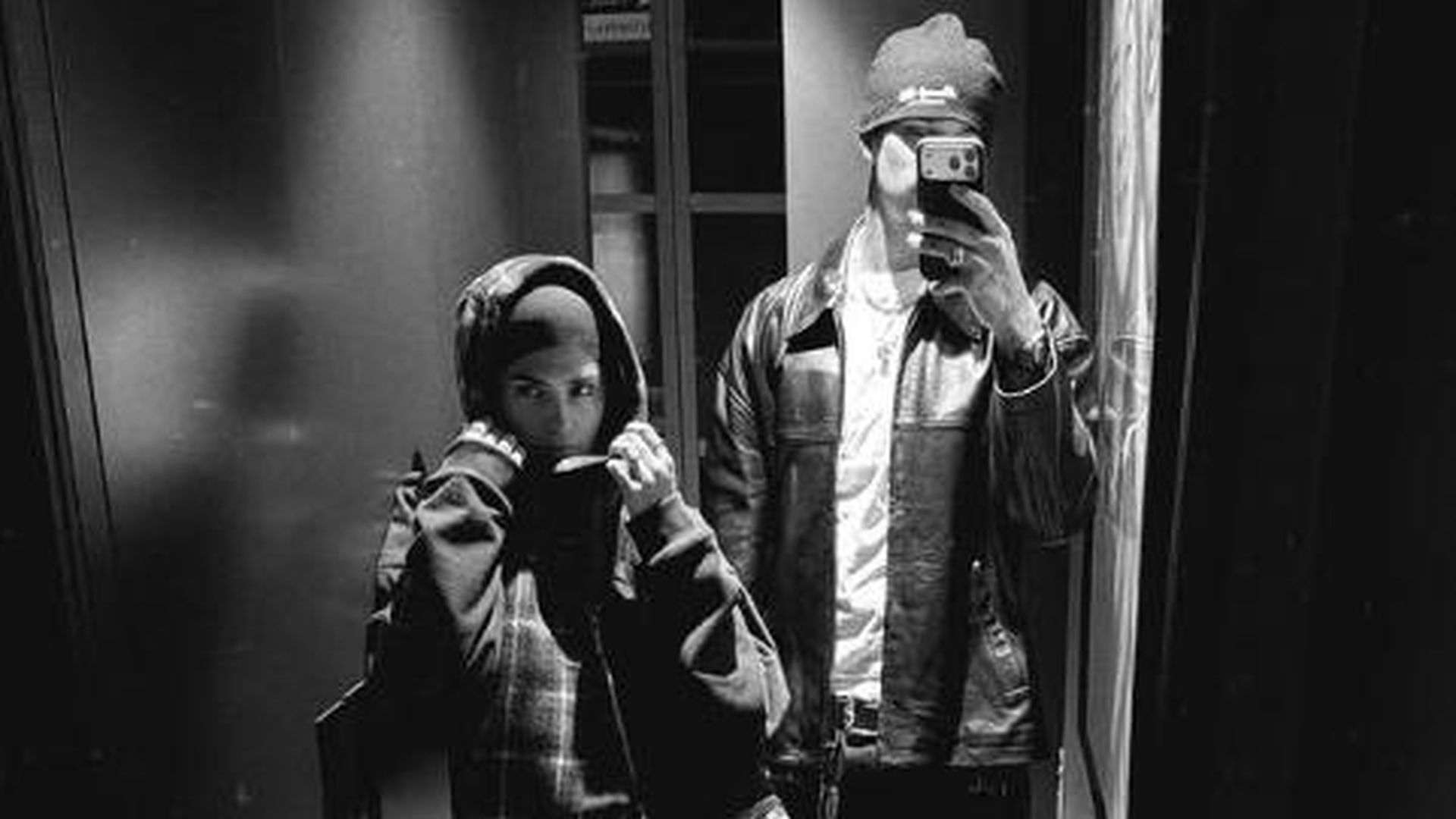 wieder-ein-paar-romeo-beckham-hand-in-hand-mit-kim-turnbull.jpg Wieder ein Paar? Romeo Beckham Hand in Hand mit Kim Turnbull