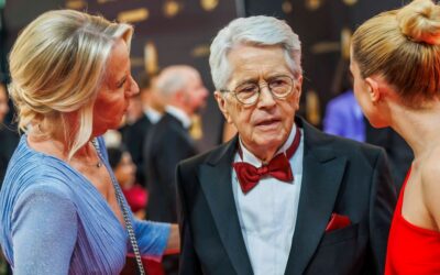 „War in diesem Jahr auf acht Beerdigungen“: Frank Elstner von Schicksalsschlägen getroffen