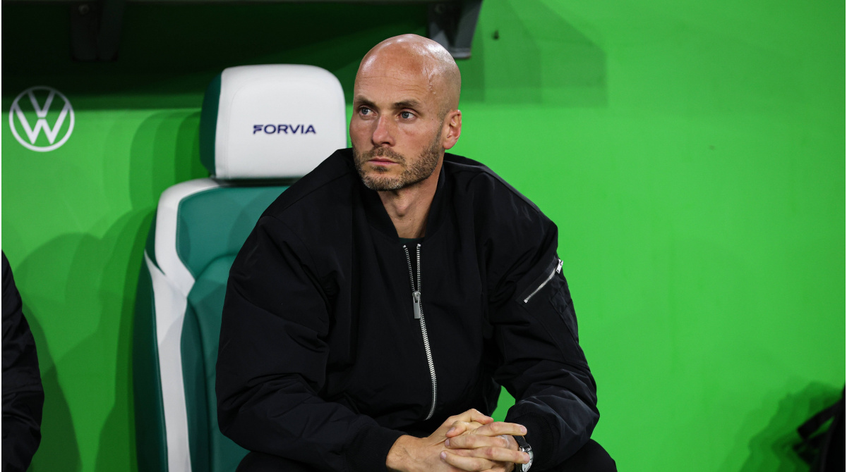 vfl-wolfsburg-trainer-simonis-erhaelt-noch-eine-chance-in-wolfsburg.jpg VfL Wolfsburg: Trainer Simonis erhält noch eine Chance in Wolfsburg