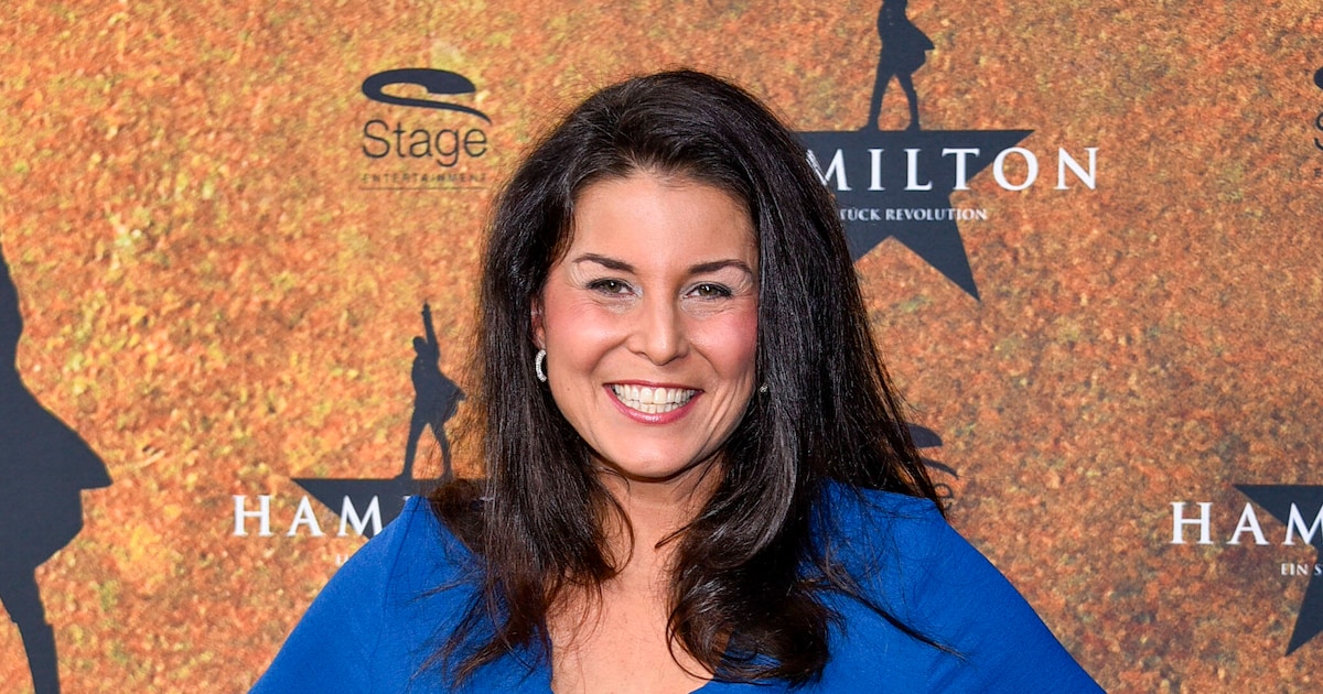 du-siehst-umwerfend-aus-vanessa-blumhagen-traegt-nur-bh-unterm-blazer.jpg „Du siehst umwerfend aus“: Vanessa Blumhagen trägt nur BH unterm Blazer