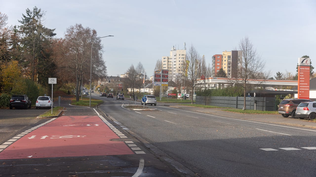 toedlicher-unfall-in-giessen-junge-11-auf-fahrrad-stirbt-auf-schulweg.jpg Tödlicher Unfall in Gießen: Junge (11) auf Fahrrad stirbt auf Schulweg