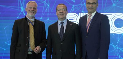 reisen-ins-russische-sotschi-so-spannt-der-kreml-die-afd-fuer-seine-propaganda-ein.jpg Reisen ins russische Sotschi: So spannt der Kreml die AfD für seine Propaganda ein