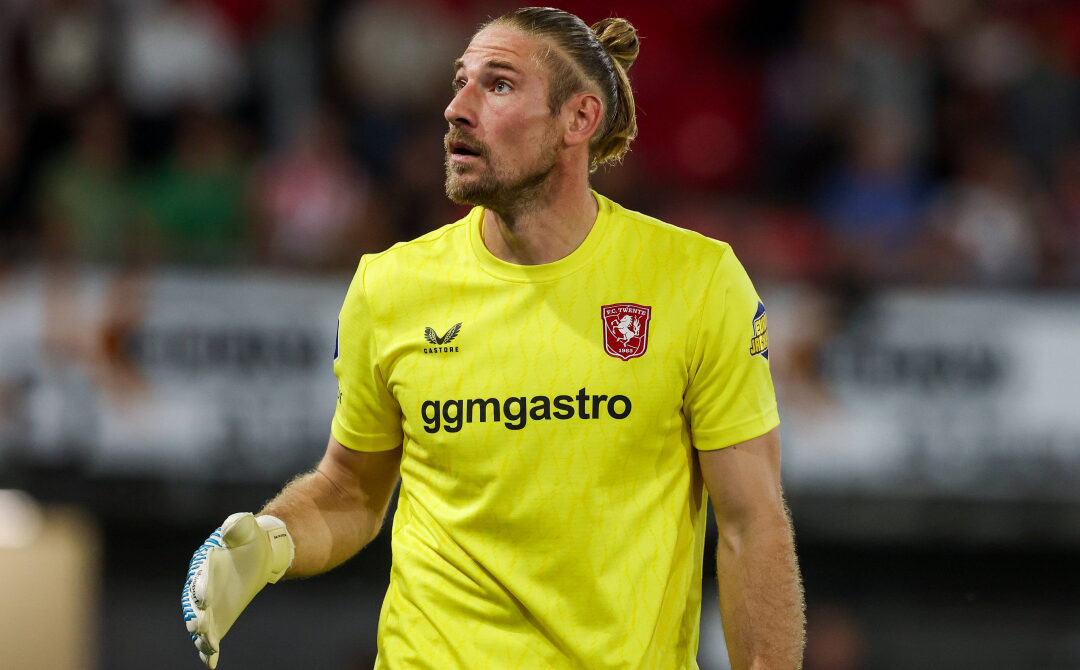 Twente: Ex-Schalke-Torwart Unnerstall sieht keinen Grund für Karriere