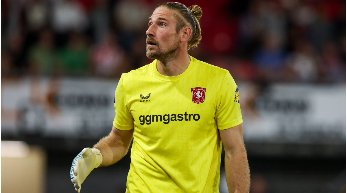 Twente: Ex-Schalke-Torwart Unnerstall sieht keinen Grund für Karriere