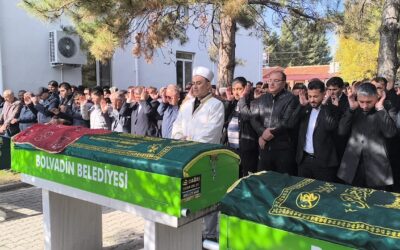 Nach Vergiftung im Urlaub: Mutter und Kinder Seite an Seite beerdigt