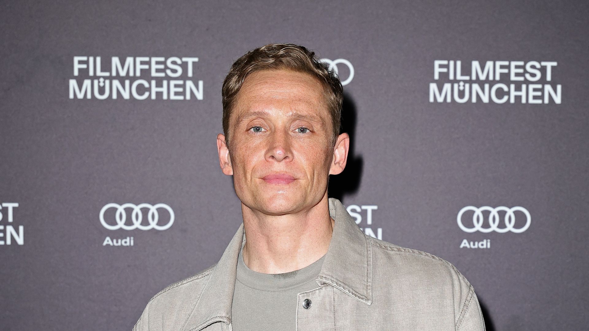 Erkannt? Dieses Foto zeigt Matthias Schweighöfer als Teenie