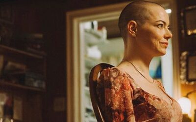 Emma Stone rasiert Hollywoodregisseur Yorgos Lanthimos