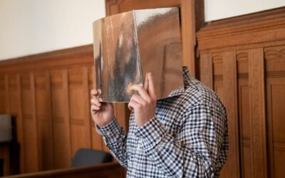 Verurteilter Vergewaltiger flieht in Berlin und sticht Ex-Frau nieder