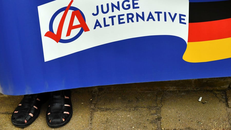 Mega-Einsatz für Polizei: Großdemonstrationen in Gießen gegen neue AfD-Jugend erwartet