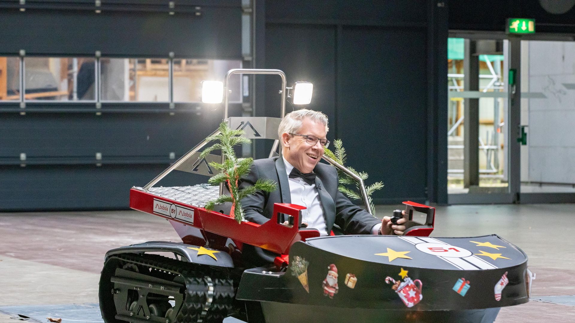 Frank Thelen crasht ins Garagentor bei „Die Höhle der Löwen“