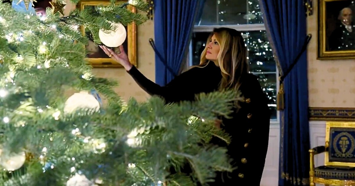 melania-trump-zeigt-ihre-weihnachtsdeko-im-weissen-haus.jpg Melania Trump zeigt ihre Weihnachtsdeko im Weißen Haus