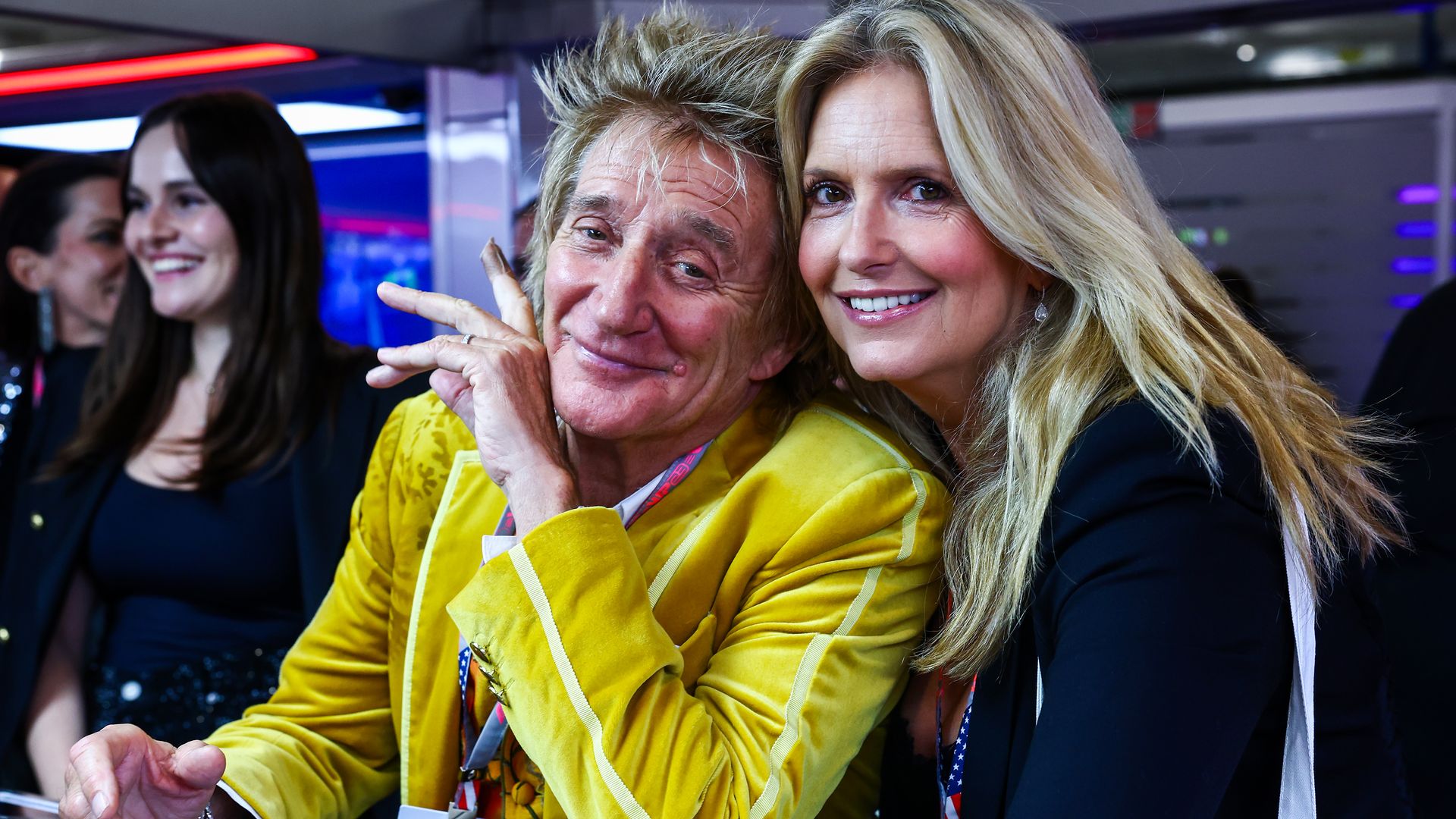 rod-stewart-enthuellt-ehegeheimnisse-mit-penny.jpg Rod Stewart enthüllt Ehegeheimnisse mit Penny