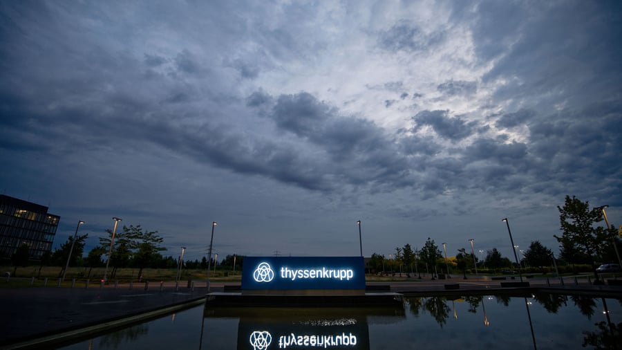 Stahlkonzern: Thyssenkrupp meldet wieder Gewinn – erwartet aber Nettoverlust