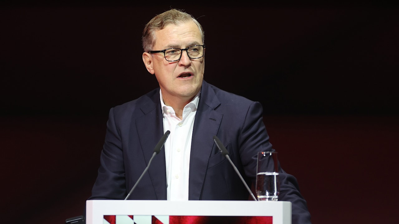 frauenfussball-bayern-boss-wettert-gegen-dfb-praesident.jpg Frauenfußball: Bayern-Boss wettert gegen DFB-Präsident!