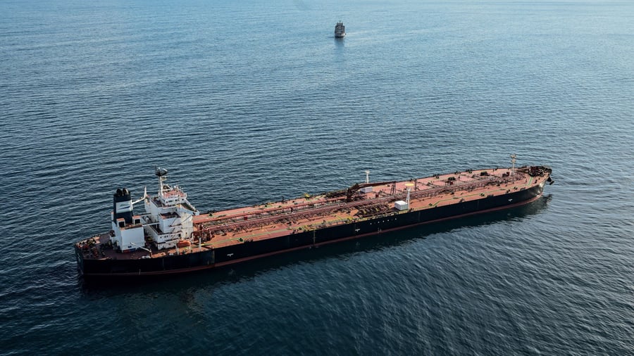 ukraine-krieg-ukraine-tanker-russischer-schattenflotte-mit-drohnen-schwer-beschaedigt.jpg +++ Ukraine-Krieg +++: Ukraine: Tanker russischer Schattenflotte mit Drohnen schwer beschädigt