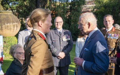 König Charles ernennt erstmals eine Frau zur Stallmeisterin