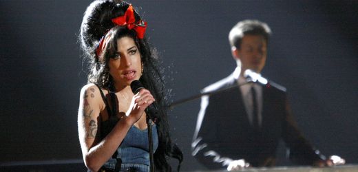 Erfolgreiche Künstler leben im Schnitt fast fünf Jahre kürzer