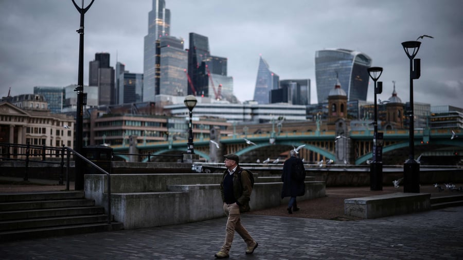 Rezession: Britische Wirtschaft schrumpft unerwartet – Zinssenkung rückt näher